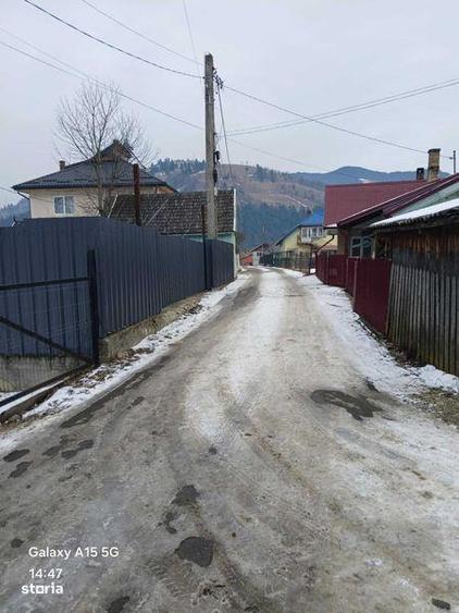 Teren de 746 mp, în Borca