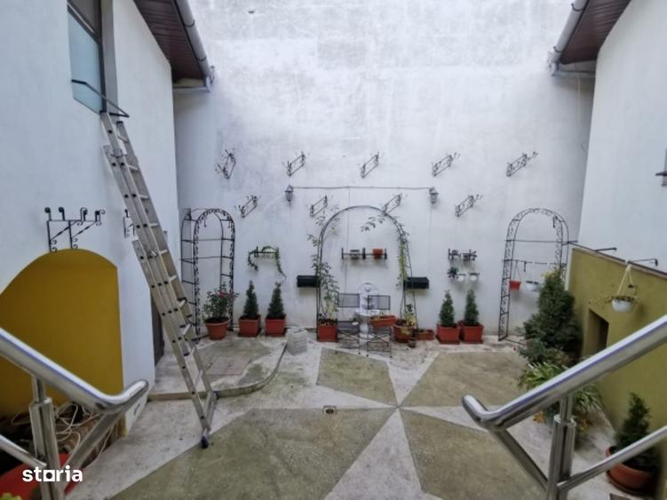 Casă cu 1 camere cu Teren 194 Mp în Băița