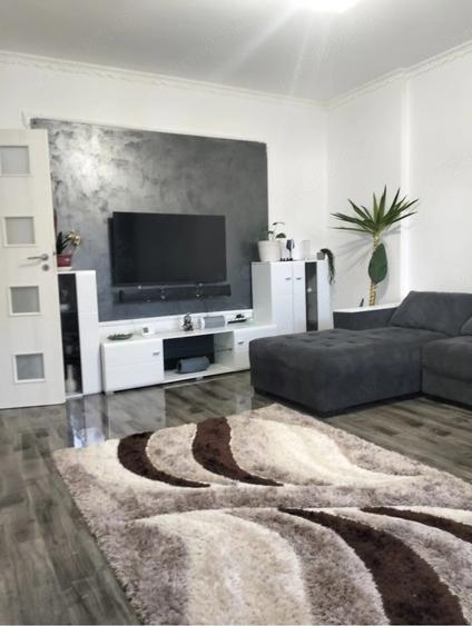 Apartament cu 2 camere decomandat în Militari — fotografia 1
