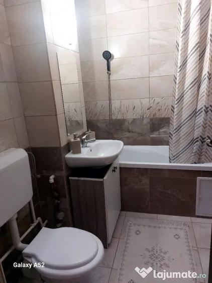 Apartament cu 2 camere decomandat în Răcădău