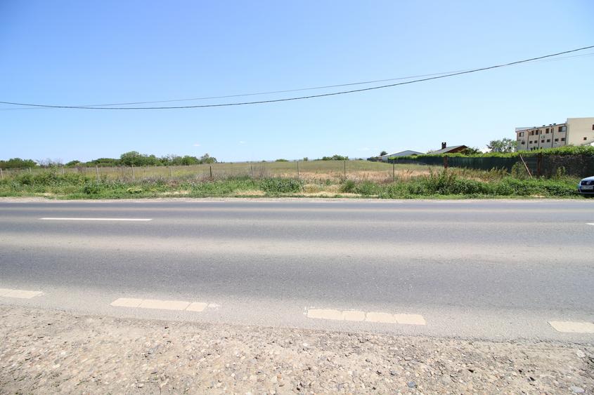 Teren agricol extravilan de 12000 mp, în Vânători