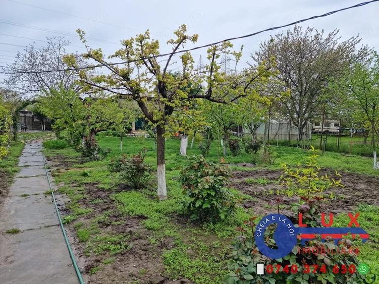 Casă cu Teren 1750 Mp în Babadag