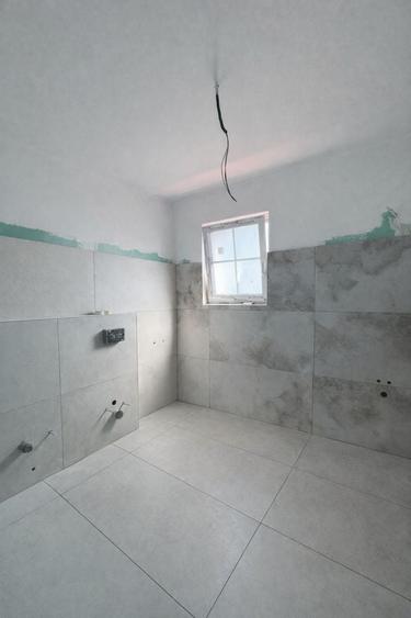 Casă individuală cu 5 camere cu Canalizare în Moșnița Nouă