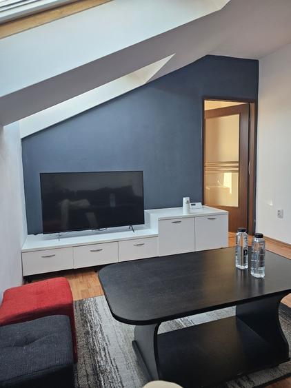 Apartament cu 2 camere semidecomandat în Florești