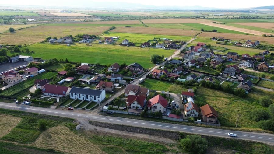 Teren Construcții intravilan de 10000 mp, în Bod
