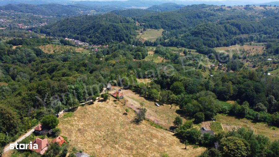 Teren de 3073 mp, în Cepari