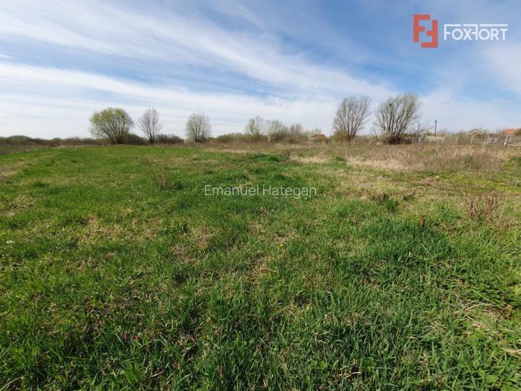 Teren intravilan, suprafata de 504 mp, cartier nou, in Utvin