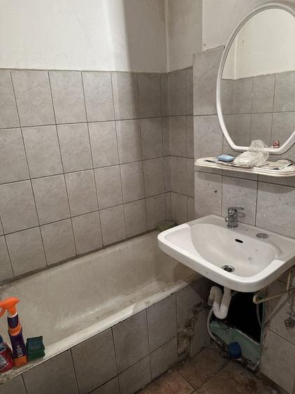 Apartament cu 2 camere decomandat în Bârzești
