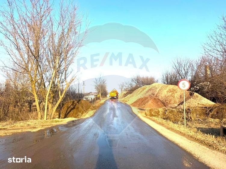 Teren de 4956 mp, în Calea Bârladului