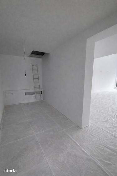 Apartament cu 4 camere în Central
