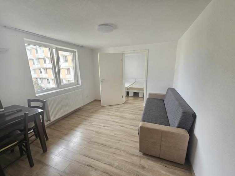 Apartament 2 camere Complex Studentesc - loc de parcare !! - 1