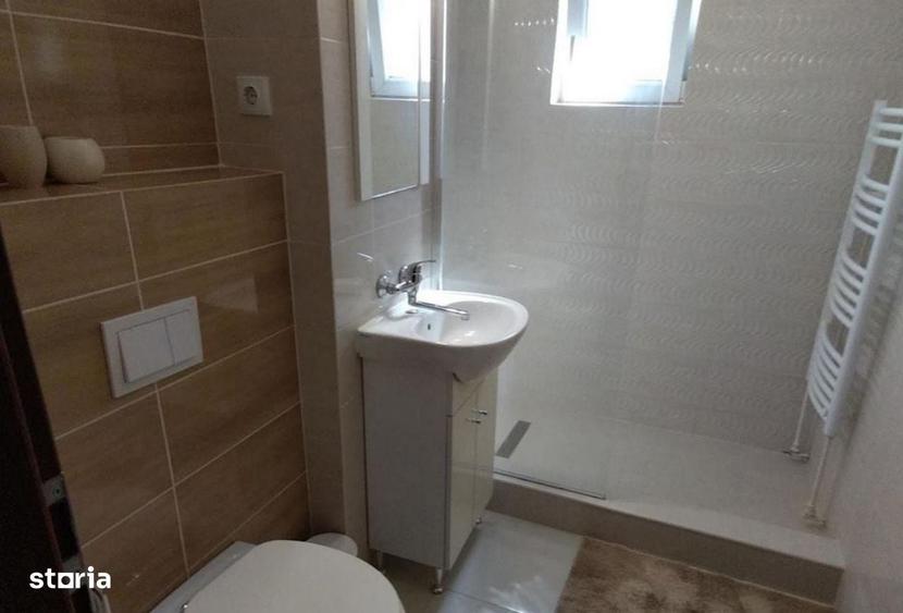 Apartament cu 2 camere semidecomandat în Central — fotografia 1