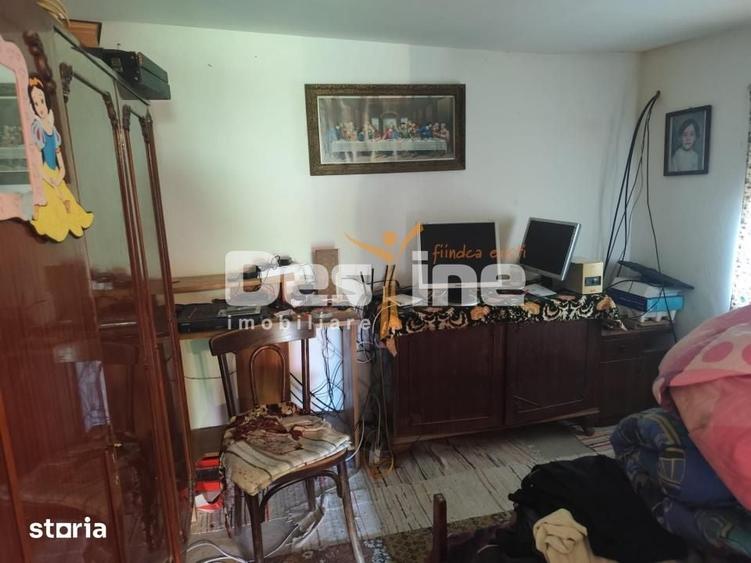 Casă cu 4 camere cu Teren 1075 Mp în Florești