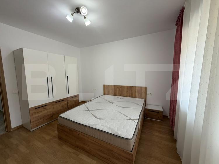 Apartament cu 2 camere semidecomandat, mobilat în Florești