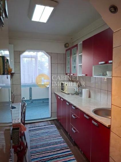 Apartament cu 2 camere decomandat, mobilat în Dacia