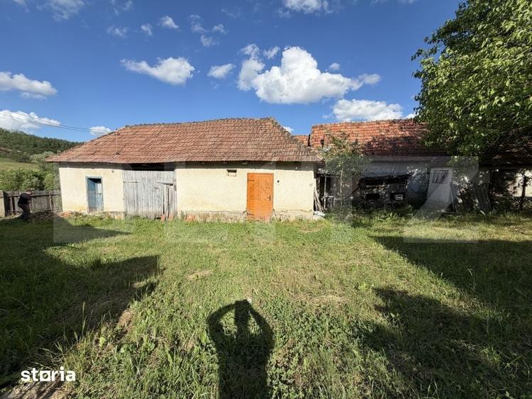Casă cu 3 camere cu Teren 4100 Mp în Horoatu Crasnei