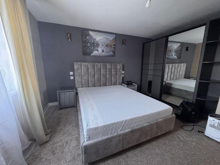 Apartament cu 2 camere decomandat în Între Lacuri