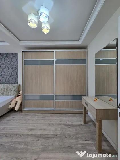 Apartament cu 2 camere decomandat în Moșilor
