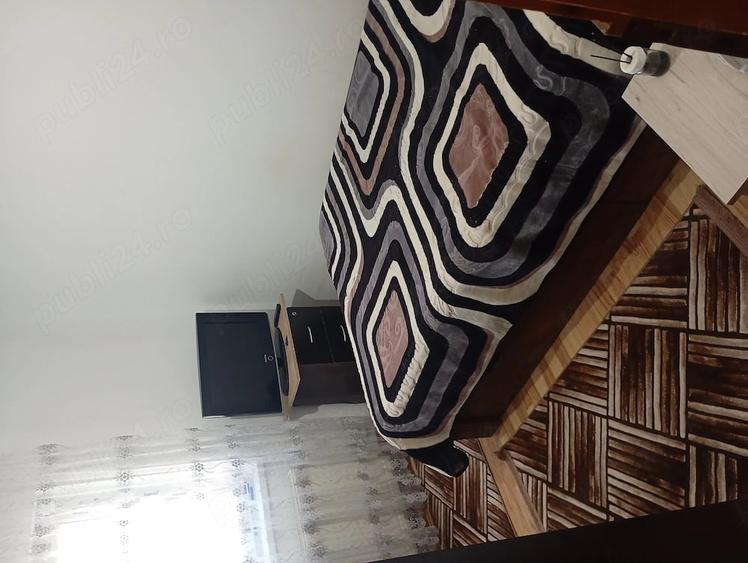 Apartament cu 2 camere decomandat în Broșteni