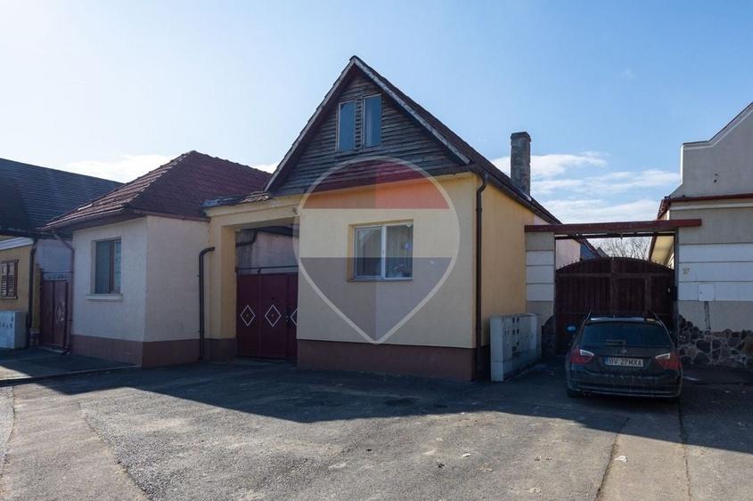 Casă individuală cu 3 camere cu Teren 190 Mp în Cristian