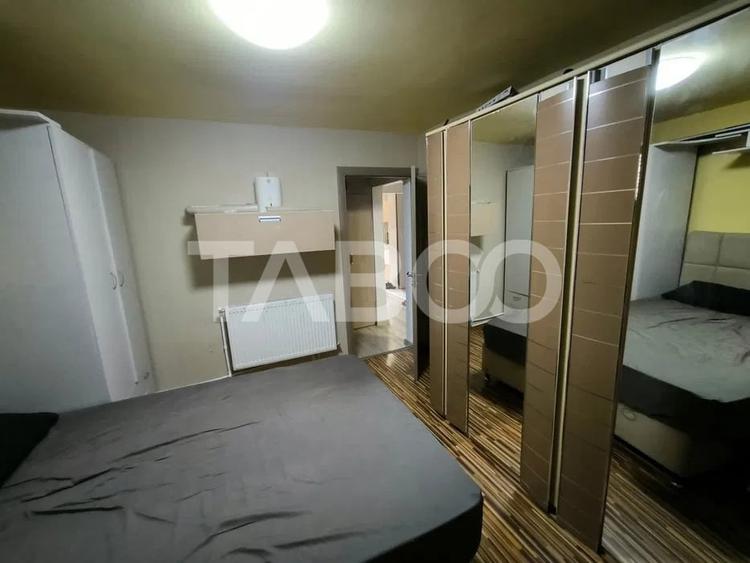 Apartament cu 3 camere decomandat, mobilat în Între Lacuri