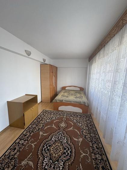 Apartament cu 2 camere decomandat în Exterior Vest