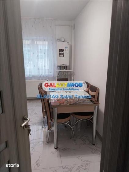 Apartament cu 2 camere decomandat în Calea București