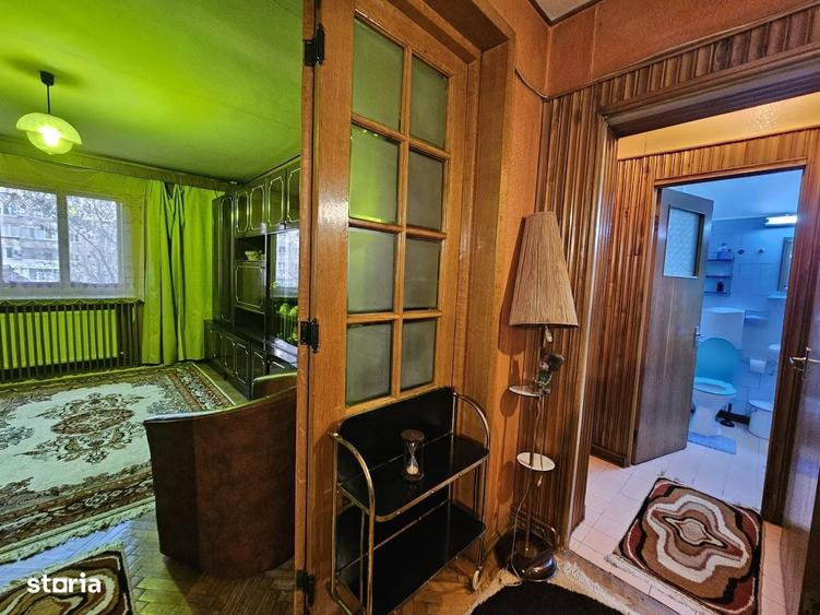 Apartament cu 4 camere în Piața Centrală