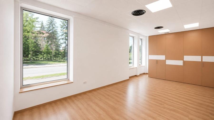 Spațiu comercial, de 133 mp, în Ultracentral