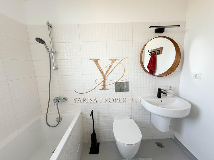 Apartament cu 3 camere semidecomandat în Sisești