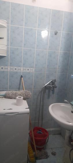 Apartament cu 2 camere nedecomandat în Central