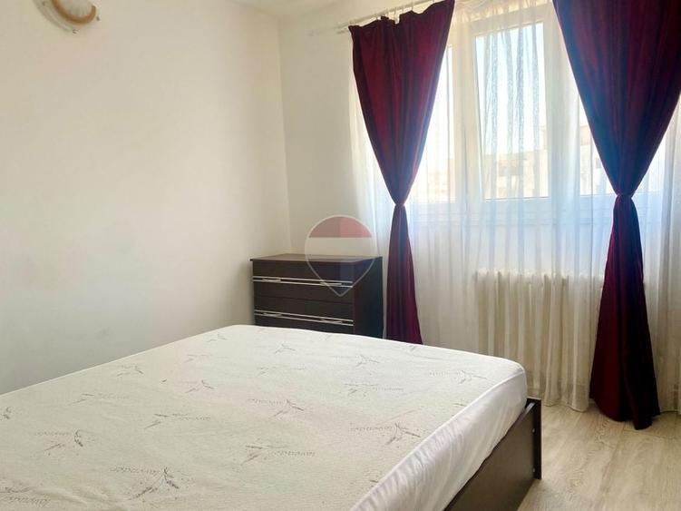 Apartament cu 2 camere decomandat, mobilat în Central