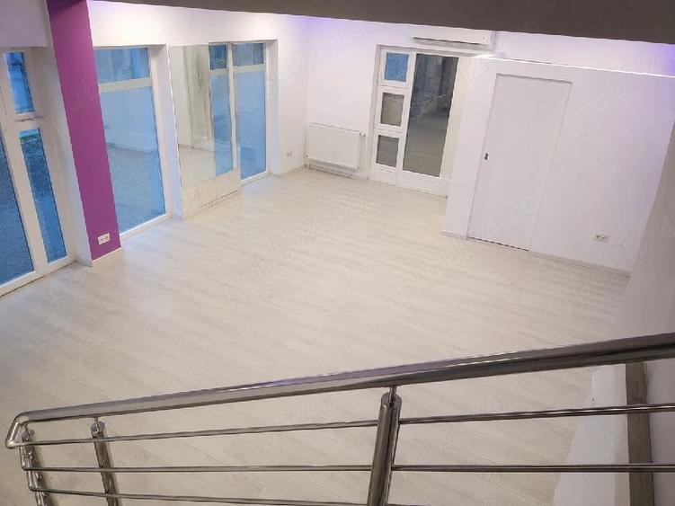 Spațiu comercial, de 45 mp, în Zăvoi