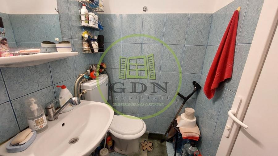 Garsonieră semidecomandată în Craiovița Nouă