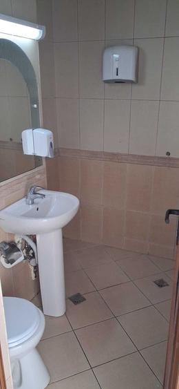 Spațiu comercial, de 40 mp, în Calea Moldovei