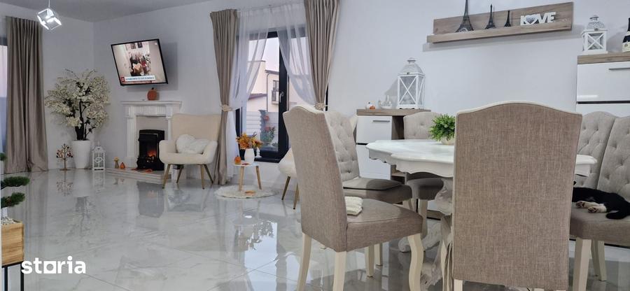 Casă cu 4 camere cu Teren 436 Mp în Domnești