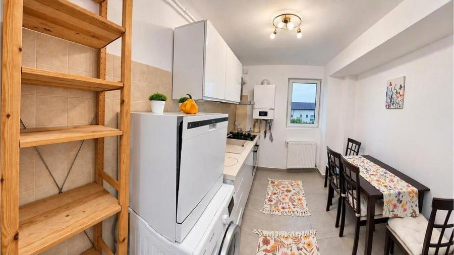 Apartament cu 2 camere decomandat în Central