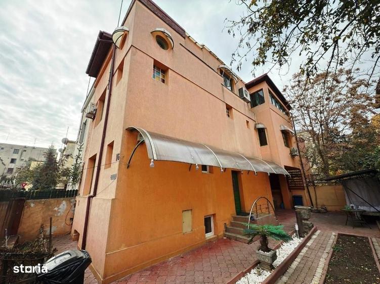 Casă cu 4 camere decomandat cu Teren 150 Mp în Vatra Luminoasă