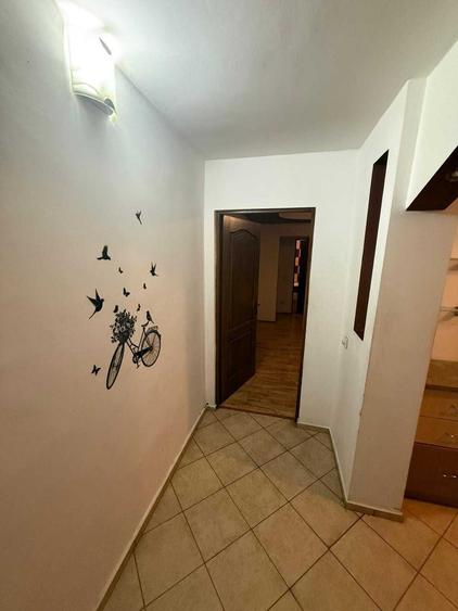 Apartament cu 2 camere semidecomandat în Spitalul Județean