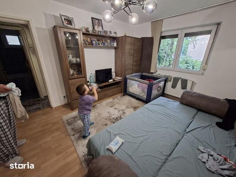 Apartament cu 2 camere semidecomandat în Griviței