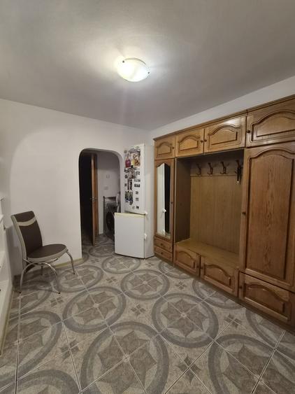Vand apartament cu doua camere mobilat si utilat - 3