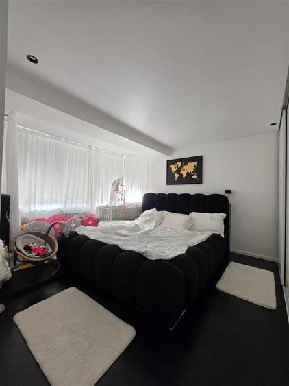 Apartament cu 3 camere semidecomandat în Ultracentral