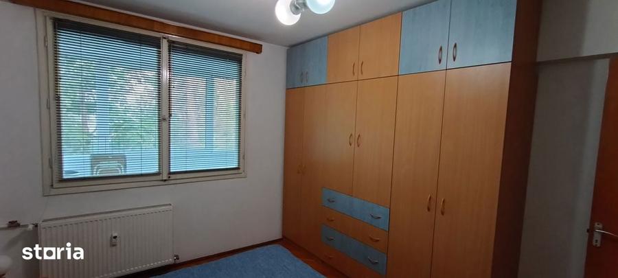 Apartament cu 2 camere decomandat în Titan