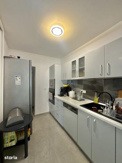 Casă cu 5 camere cu Teren 300 Mp în Sânmihaiu Român