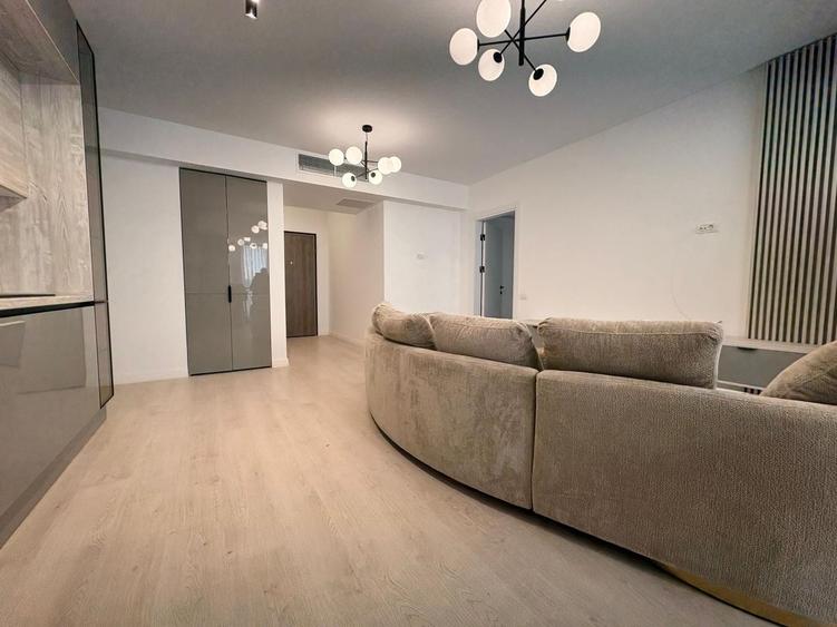 Apartament cu 3 camere decomandat, mobilat în Pipera