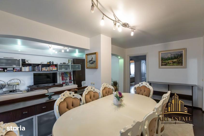 Apartament cu 4 camere, mobilat în Central