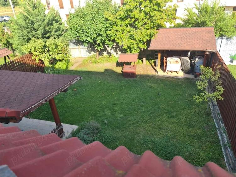 Casă cu 6 camere cu Teren 300 Mp în Dumbrăvița