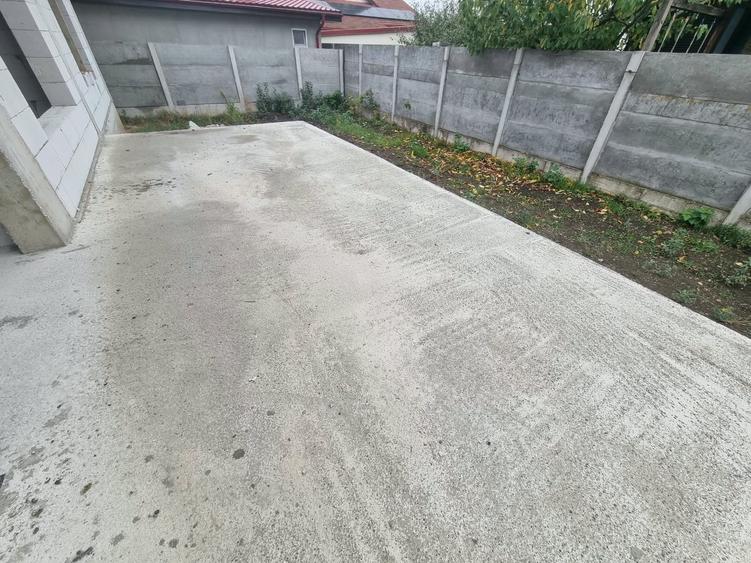 Casă individuală cu 4 camere cu Teren 358 Mp în Micești