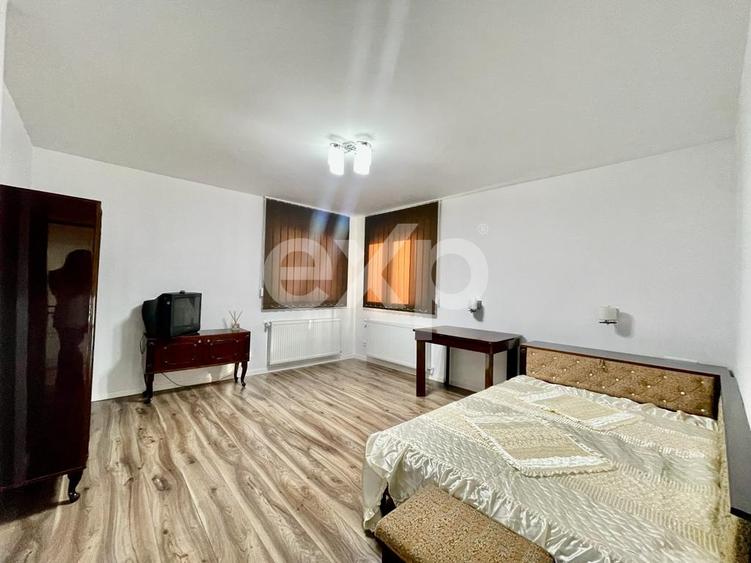 Casă individuală cu 6 camere cu Canalizare în Calea Turzii