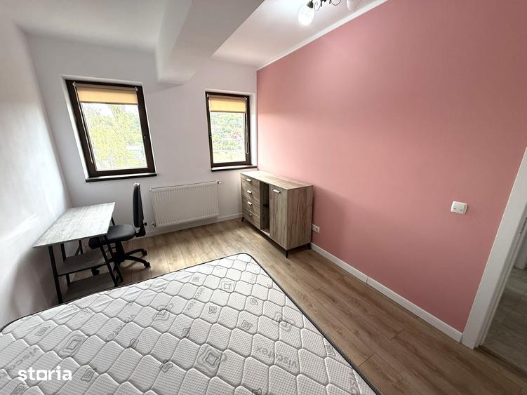 Apartament cu 3 camere decomandat în Bucium